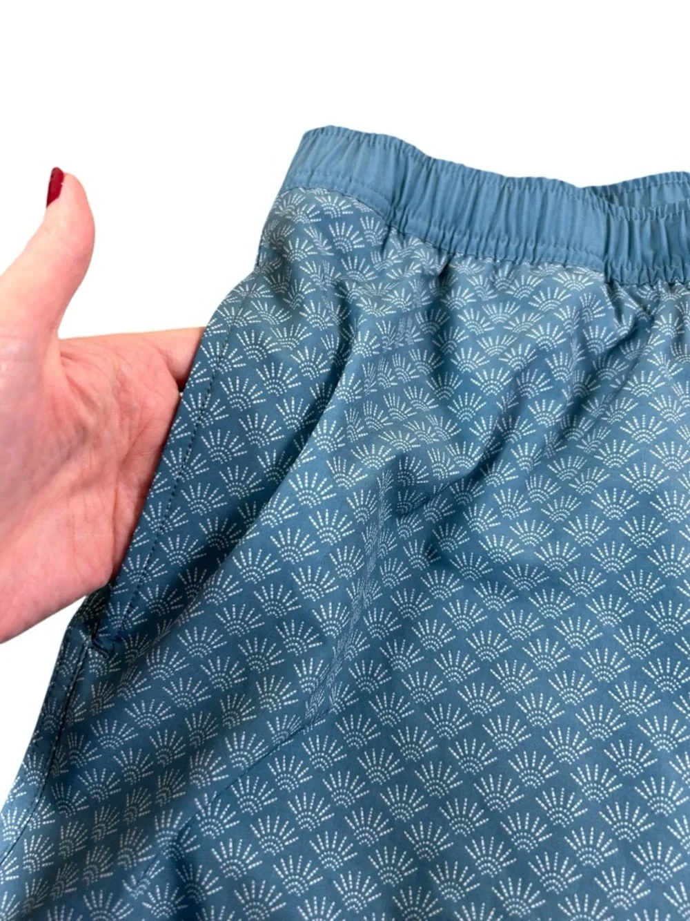 TOES ON THE NOES Malibu Volley Swim Trunks Teal Horizon‎ Print Sz M
